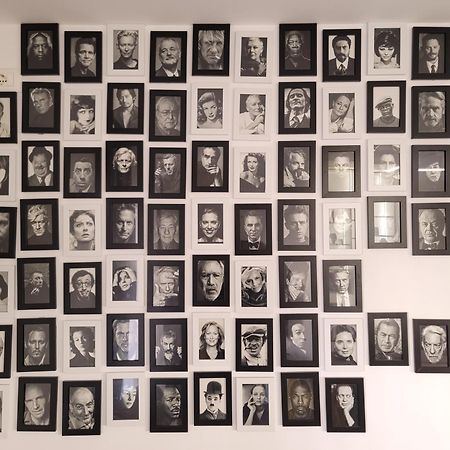 The Actors Studio 地拉那 外观 照片